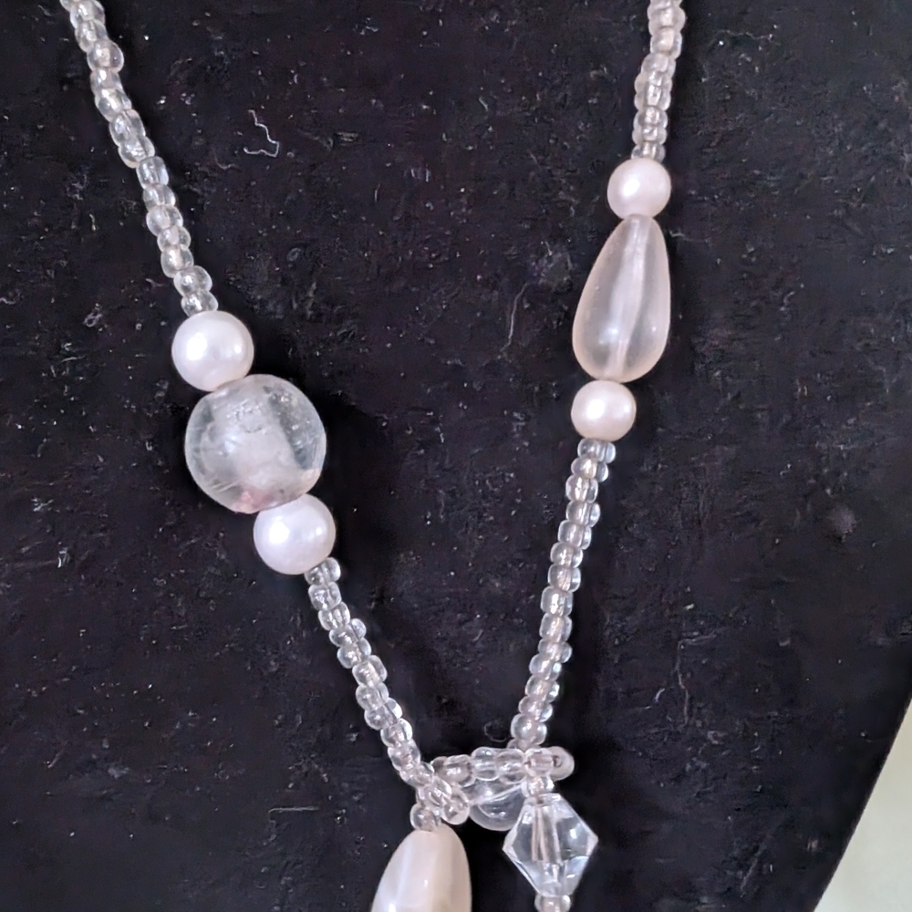 Elegant Faux Pearl and Crystal Necklace - Picture 2 of 9